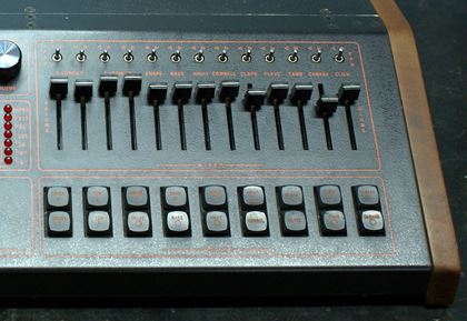 Linn-LM-1 Drum Computer (low tom n/w)